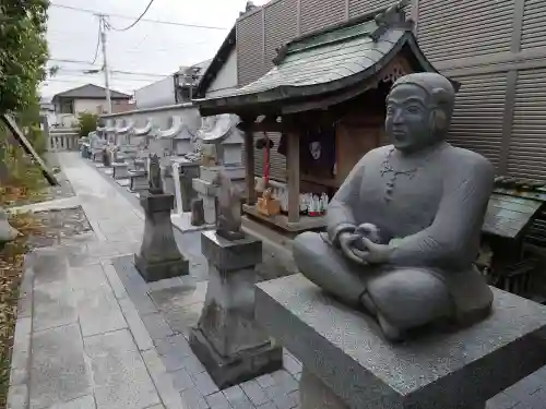 甲斐奈神社の像