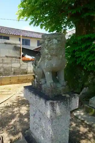 素佐男神社(大神神社境外末社)の狛犬