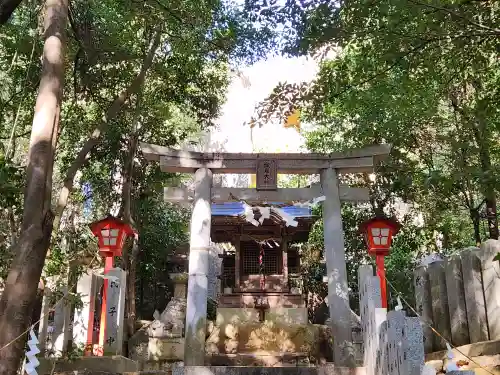 越木岩神社の鳥居