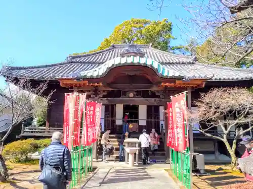 長久寺の本殿