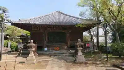 護国寺の本殿・本堂