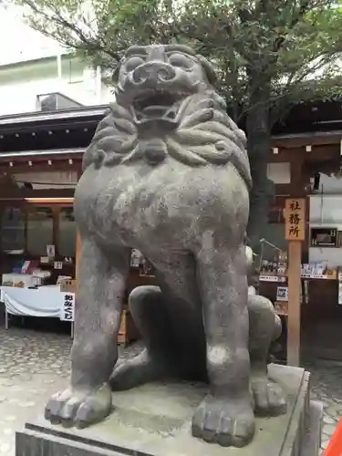 下谷神社の狛犬