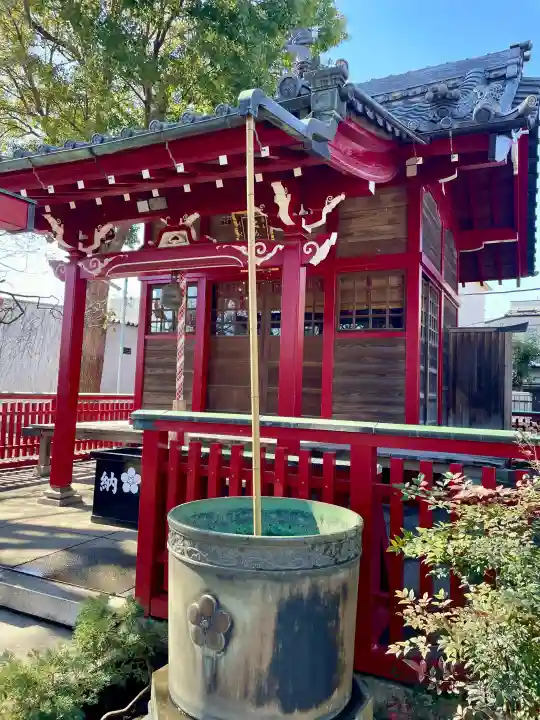 北野天神(仲六郷北野神社)の{uncategorized: "未分類", other: "その他", undefined: "問題あり", building: "その他建物", grave: "お墓", sacred_gate: "鳥居", guardian: "狛犬", statue: "像", buddha: "仏像", history: "歴史", nature: "自然", garden: "庭園", animal: "動物", pagoda: "塔", temizu: "手水舎", mountain_gate: "山門・神門", sanctuary: "本殿・本堂", subordinate: "末社・摂社", art: "芸術", scenery: "景色", jizo: "地蔵", ema: "絵馬", goshuin: "御朱印", omikuji: "おみくじ", items: "授与品その他", amulet: "お守り", goshuincho: "御朱印帳", eats: "食事", festival: "お祭り", votive_dance: "神楽", shichigosan: "七五三参", wedding: "結婚式", experience: "体験その他", initially: "初詣", around: "周辺", anti_infection: "感染症対策"}