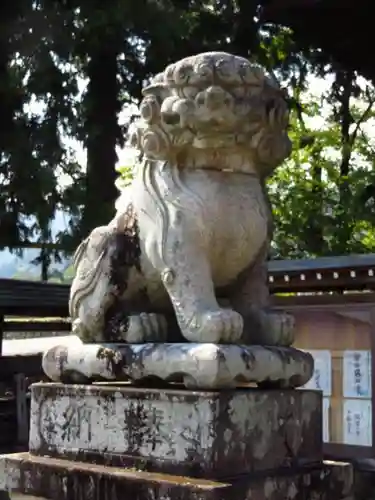 熊野神社の狛犬