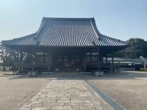 雲龍山 本證寺の{uncategorized: "未分類", other: "その他", undefined: "問題あり", building: "その他建物", grave: "お墓", sacred_gate: "鳥居", guardian: "狛犬", statue: "像", buddha: "仏像", history: "歴史", nature: "自然", garden: "庭園", animal: "動物", pagoda: "塔", temizu: "手水舎", mountain_gate: "山門・神門", sanctuary: "本殿・本堂", subordinate: "末社・摂社", art: "芸術", scenery: "景色", jizo: "地蔵", ema: "絵馬", goshuin: "御朱印", omikuji: "おみくじ", items: "授与品その他", amulet: "お守り", goshuincho: "御朱印帳", eats: "食事", festival: "お祭り", votive_dance: "神楽", shichigosan: "七五三参", wedding: "結婚式", experience: "体験その他", initially: "初詣", around: "周辺", anti_infection: "感染症対策"}