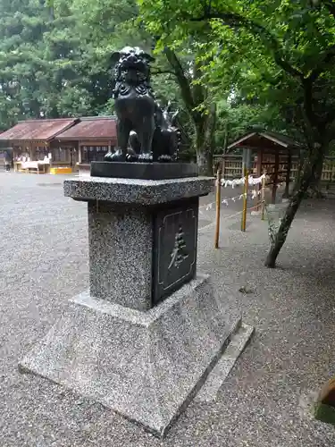 狭野神社の狛犬