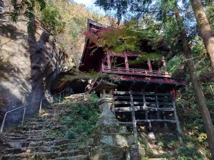 岩井堂(圓融寺境外観音堂)(埼玉県)