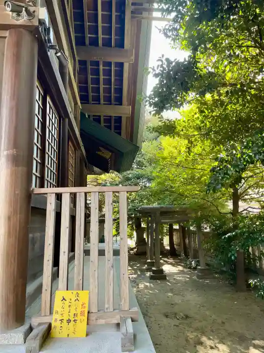 國領神社の{uncategorized: "未分類", other: "その他", undefined: "問題あり", building: "その他建物", grave: "お墓", sacred_gate: "鳥居", guardian: "狛犬", statue: "像", buddha: "仏像", history: "歴史", nature: "自然", garden: "庭園", animal: "動物", pagoda: "塔", temizu: "手水舎", mountain_gate: "山門・神門", sanctuary: "本殿・本堂", subordinate: "末社・摂社", art: "芸術", scenery: "景色", jizo: "地蔵", ema: "絵馬", goshuin: "御朱印", omikuji: "おみくじ", items: "授与品その他", amulet: "お守り", goshuincho: "御朱印帳", eats: "食事", festival: "お祭り", votive_dance: "神楽", shichigosan: "七五三参", wedding: "結婚式", experience: "体験その他", initially: "初詣", around: "周辺", anti_infection: "感染症対策"}