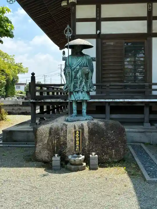 西善院の{uncategorized: "未分類", other: "その他", undefined: "問題あり", building: "その他建物", grave: "お墓", sacred_gate: "鳥居", guardian: "狛犬", statue: "像", buddha: "仏像", history: "歴史", nature: "自然", garden: "庭園", animal: "動物", pagoda: "塔", temizu: "手水舎", mountain_gate: "山門・神門", sanctuary: "本殿・本堂", subordinate: "末社・摂社", art: "芸術", scenery: "景色", jizo: "地蔵", ema: "絵馬", goshuin: "御朱印", omikuji: "おみくじ", items: "授与品その他", amulet: "お守り", goshuincho: "御朱印帳", eats: "食事", festival: "お祭り", votive_dance: "神楽", shichigosan: "七五三参", wedding: "結婚式", experience: "体験その他", initially: "初詣", around: "周辺", anti_infection: "感染症対策"}