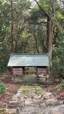 松尾神社の山門・神門