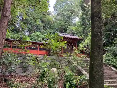 矢田坐久志玉比古神社の山門・神門