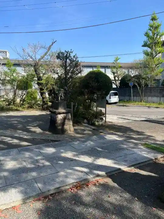 岩瀬五社稲荷神社の{uncategorized: "未分類", other: "その他", undefined: "問題あり", building: "その他建物", grave: "お墓", sacred_gate: "鳥居", guardian: "狛犬", statue: "像", buddha: "仏像", history: "歴史", nature: "自然", garden: "庭園", animal: "動物", pagoda: "塔", temizu: "手水舎", mountain_gate: "山門・神門", sanctuary: "本殿・本堂", subordinate: "末社・摂社", art: "芸術", scenery: "景色", jizo: "地蔵", ema: "絵馬", goshuin: "御朱印", omikuji: "おみくじ", items: "授与品その他", amulet: "お守り", goshuincho: "御朱印帳", eats: "食事", festival: "お祭り", votive_dance: "神楽", shichigosan: "七五三参", wedding: "結婚式", experience: "体験その他", initially: "初詣", around: "周辺", anti_infection: "感染症対策"}