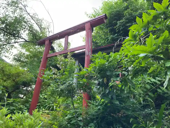 洞昌院の末社・摂社