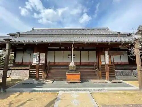 龍雲寺の本殿