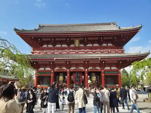 浅草寺の山門・神門