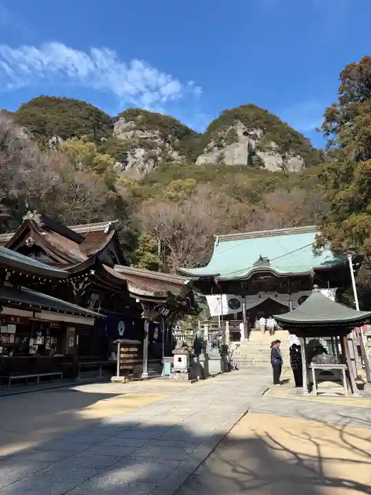八栗寺の{uncategorized: "未分類", other: "その他", undefined: "問題あり", building: "その他建物", grave: "お墓", sacred_gate: "鳥居", guardian: "狛犬", statue: "像", buddha: "仏像", history: "歴史", nature: "自然", garden: "庭園", animal: "動物", pagoda: "塔", temizu: "手水舎", mountain_gate: "山門・神門", sanctuary: "本殿・本堂", subordinate: "末社・摂社", art: "芸術", scenery: "景色", jizo: "地蔵", ema: "絵馬", goshuin: "御朱印", omikuji: "おみくじ", items: "授与品その他", amulet: "お守り", goshuincho: "御朱印帳", eats: "食事", festival: "お祭り", votive_dance: "神楽", shichigosan: "七五三参", wedding: "結婚式", experience: "体験その他", initially: "初詣", around: "周辺", anti_infection: "感染症対策"}