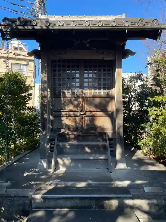 白鳥稲荷大明神の{uncategorized: "未分類", other: "その他", undefined: "問題あり", building: "その他建物", grave: "お墓", sacred_gate: "鳥居", guardian: "狛犬", statue: "像", buddha: "仏像", history: "歴史", nature: "自然", garden: "庭園", animal: "動物", pagoda: "塔", temizu: "手水舎", mountain_gate: "山門・神門", sanctuary: "本殿・本堂", subordinate: "末社・摂社", art: "芸術", scenery: "景色", jizo: "地蔵", ema: "絵馬", goshuin: "御朱印", omikuji: "おみくじ", items: "授与品その他", amulet: "お守り", goshuincho: "御朱印帳", eats: "食事", festival: "お祭り", votive_dance: "神楽", shichigosan: "七五三参", wedding: "結婚式", experience: "体験その他", initially: "初詣", around: "周辺", anti_infection: "感染症対策"}