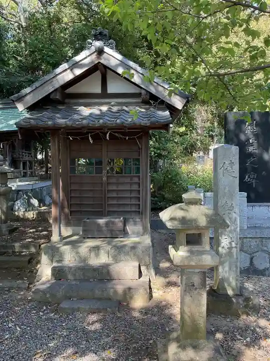 上地八幡宮の末社・摂社