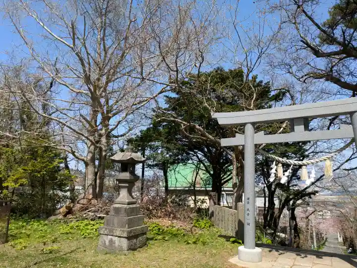 住三吉神社の{uncategorized: "未分類", other: "その他", undefined: "問題あり", building: "その他建物", grave: "お墓", sacred_gate: "鳥居", guardian: "狛犬", statue: "像", buddha: "仏像", history: "歴史", nature: "自然", garden: "庭園", animal: "動物", pagoda: "塔", temizu: "手水舎", mountain_gate: "山門・神門", sanctuary: "本殿・本堂", subordinate: "末社・摂社", art: "芸術", scenery: "景色", jizo: "地蔵", ema: "絵馬", goshuin: "御朱印", omikuji: "おみくじ", items: "授与品その他", amulet: "お守り", goshuincho: "御朱印帳", eats: "食事", festival: "お祭り", votive_dance: "神楽", shichigosan: "七五三参", wedding: "結婚式", experience: "体験その他", initially: "初詣", around: "周辺", anti_infection: "感染症対策"}
