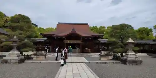 城南宮の本殿・本堂