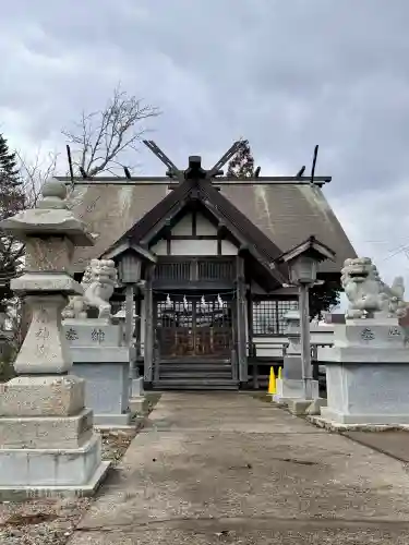 月崎神社の{uncategorized: "未分類", other: "その他", undefined: "問題あり", building: "その他建物", grave: "お墓", sacred_gate: "鳥居", guardian: "狛犬", statue: "像", buddha: "仏像", history: "歴史", nature: "自然", garden: "庭園", animal: "動物", pagoda: "塔", temizu: "手水舎", mountain_gate: "山門・神門", sanctuary: "本殿・本堂", subordinate: "末社・摂社", art: "芸術", scenery: "景色", jizo: "地蔵", ema: "絵馬", goshuin: "御朱印", omikuji: "おみくじ", items: "授与品その他", amulet: "お守り", goshuincho: "御朱印帳", eats: "食事", festival: "お祭り", votive_dance: "神楽", shichigosan: "七五三参", wedding: "結婚式", experience: "体験その他", initially: "初詣", around: "周辺", anti_infection: "感染症対策"}