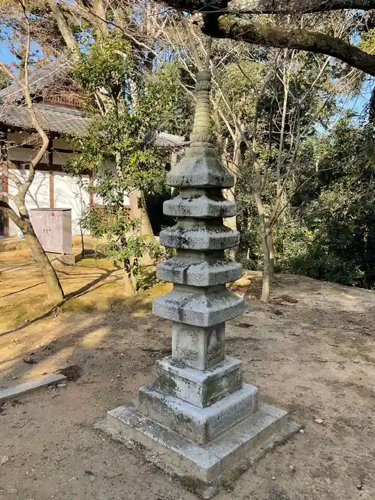 光明寺(粟生光明寺)の塔