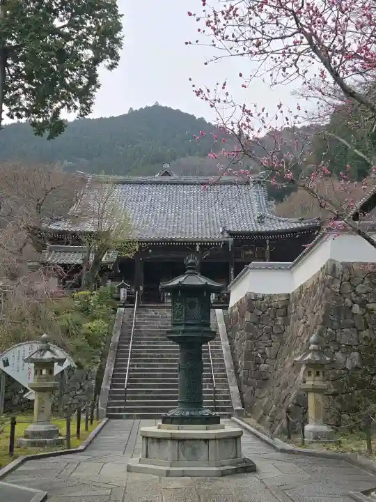 善峯寺の{uncategorized: "未分類", other: "その他", undefined: "問題あり", building: "その他建物", grave: "お墓", sacred_gate: "鳥居", guardian: "狛犬", statue: "像", buddha: "仏像", history: "歴史", nature: "自然", garden: "庭園", animal: "動物", pagoda: "塔", temizu: "手水舎", mountain_gate: "山門・神門", sanctuary: "本殿・本堂", subordinate: "末社・摂社", art: "芸術", scenery: "景色", jizo: "地蔵", ema: "絵馬", goshuin: "御朱印", omikuji: "おみくじ", items: "授与品その他", amulet: "お守り", goshuincho: "御朱印帳", eats: "食事", festival: "お祭り", votive_dance: "神楽", shichigosan: "七五三参", wedding: "結婚式", experience: "体験その他", initially: "初詣", around: "周辺", anti_infection: "感染症対策"}
