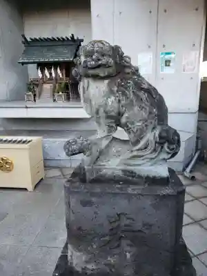 北谷稲荷神社の狛犬