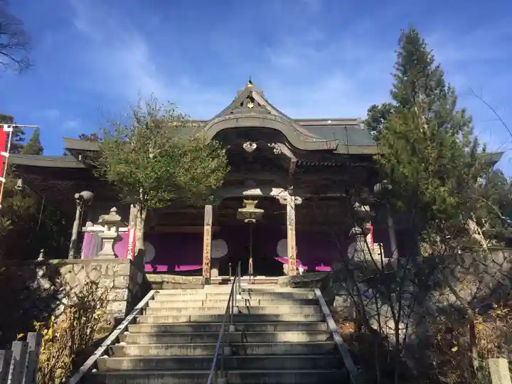 成相寺の本殿・本堂