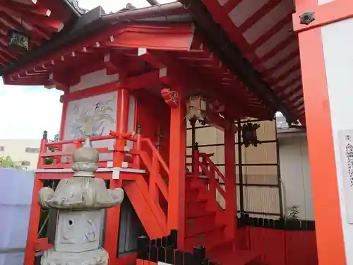 金巻明神の本殿・本堂