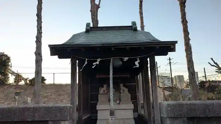 交通稲荷神社の本殿・本堂