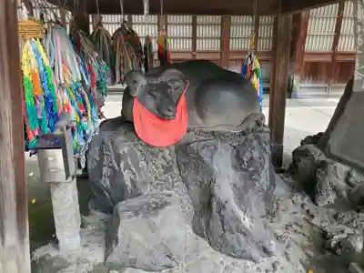 牛嶋神社の像