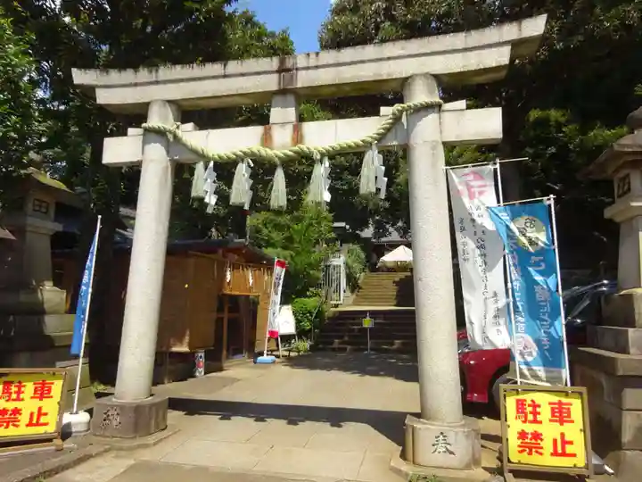 太子堂八幡神社の鳥居