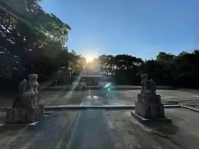 神武天皇社の狛犬