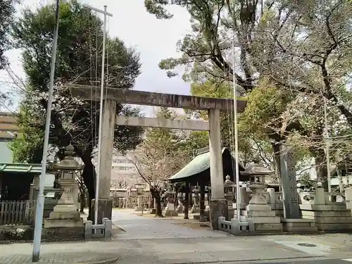 那古野神社の鳥居