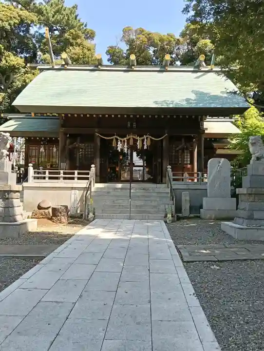 用賀神社の{uncategorized: "未分類", other: "その他", undefined: "問題あり", building: "その他建物", grave: "お墓", sacred_gate: "鳥居", guardian: "狛犬", statue: "像", buddha: "仏像", history: "歴史", nature: "自然", garden: "庭園", animal: "動物", pagoda: "塔", temizu: "手水舎", mountain_gate: "山門・神門", sanctuary: "本殿・本堂", subordinate: "末社・摂社", art: "芸術", scenery: "景色", jizo: "地蔵", ema: "絵馬", goshuin: "御朱印", omikuji: "おみくじ", items: "授与品その他", amulet: "お守り", goshuincho: "御朱印帳", eats: "食事", festival: "お祭り", votive_dance: "神楽", shichigosan: "七五三参", wedding: "結婚式", experience: "体験その他", initially: "初詣", around: "周辺", anti_infection: "感染症対策"}