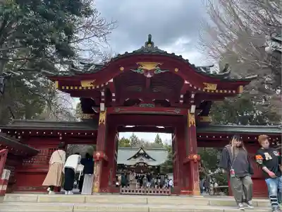 秩父神社の山門・神門