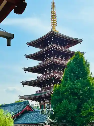 浅草寺の{uncategorized: "未分類", other: "その他", undefined: "問題あり", building: "その他建物", grave: "お墓", sacred_gate: "鳥居", guardian: "狛犬", statue: "像", buddha: "仏像", history: "歴史", nature: "自然", garden: "庭園", animal: "動物", pagoda: "塔", temizu: "手水舎", mountain_gate: "山門・神門", sanctuary: "本殿・本堂", subordinate: "末社・摂社", art: "芸術", scenery: "景色", jizo: "地蔵", ema: "絵馬", goshuin: "御朱印", omikuji: "おみくじ", items: "授与品その他", amulet: "お守り", goshuincho: "御朱印帳", eats: "食事", festival: "お祭り", votive_dance: "神楽", shichigosan: "七五三参", wedding: "結婚式", experience: "体験その他", initially: "初詣", around: "周辺", anti_infection: "感染症対策"}