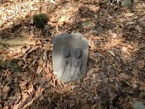 大滝神社の像