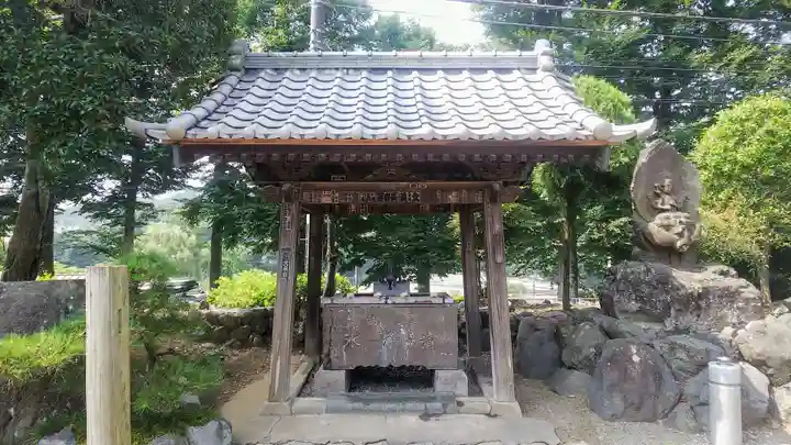観音寺の手水舎