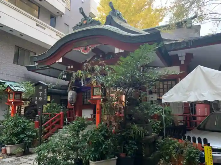 三崎稲荷神社の本殿・本堂