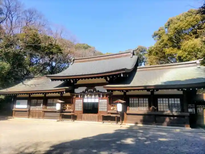 高座結御子神社(熱田神宮摂社)の{uncategorized: "未分類", other: "その他", undefined: "問題あり", building: "その他建物", grave: "お墓", sacred_gate: "鳥居", guardian: "狛犬", statue: "像", buddha: "仏像", history: "歴史", nature: "自然", garden: "庭園", animal: "動物", pagoda: "塔", temizu: "手水舎", mountain_gate: "山門・神門", sanctuary: "本殿・本堂", subordinate: "末社・摂社", art: "芸術", scenery: "景色", jizo: "地蔵", ema: "絵馬", goshuin: "御朱印", omikuji: "おみくじ", items: "授与品その他", amulet: "お守り", goshuincho: "御朱印帳", eats: "食事", festival: "お祭り", votive_dance: "神楽", shichigosan: "七五三参", wedding: "結婚式", experience: "体験その他", initially: "初詣", around: "周辺", anti_infection: "感染症対策"}