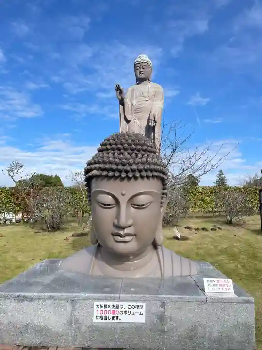 東本願寺本廟 牛久浄苑(牛久大仏)(茨城県)