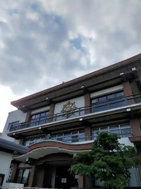 安楽寺の本殿・本堂