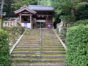 石土神社の山門・神門
