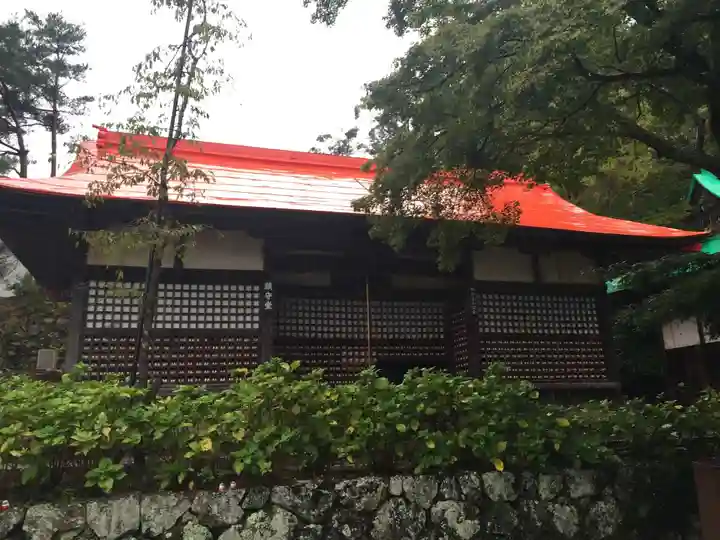 勝尾寺の本殿・本堂