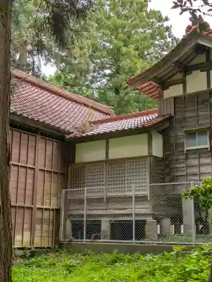 石部神社の{uncategorized: "未分類", other: "その他", undefined: "問題あり", building: "その他建物", grave: "お墓", sacred_gate: "鳥居", guardian: "狛犬", statue: "像", buddha: "仏像", history: "歴史", nature: "自然", garden: "庭園", animal: "動物", pagoda: "塔", temizu: "手水舎", mountain_gate: "山門・神門", sanctuary: "本殿・本堂", subordinate: "末社・摂社", art: "芸術", scenery: "景色", jizo: "地蔵", ema: "絵馬", goshuin: "御朱印", omikuji: "おみくじ", items: "授与品その他", amulet: "お守り", goshuincho: "御朱印帳", eats: "食事", festival: "お祭り", votive_dance: "神楽", shichigosan: "七五三参", wedding: "結婚式", experience: "体験その他", initially: "初詣", around: "周辺", anti_infection: "感染症対策"}