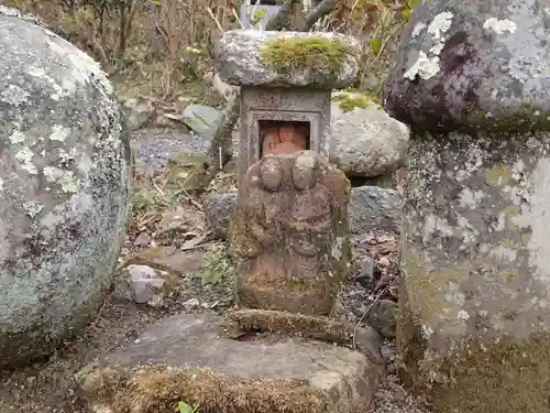 三春駒神社の仏像