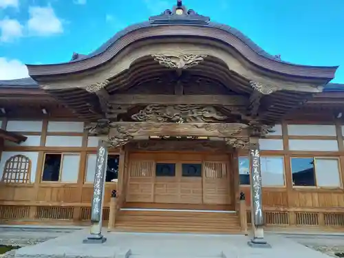 源勝寺の本殿