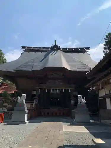 産泰神社の本殿